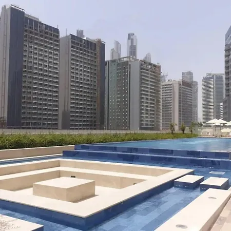 Luxury 2Br Apartment With Burj View Gym & Pool Dubai Exterior photo