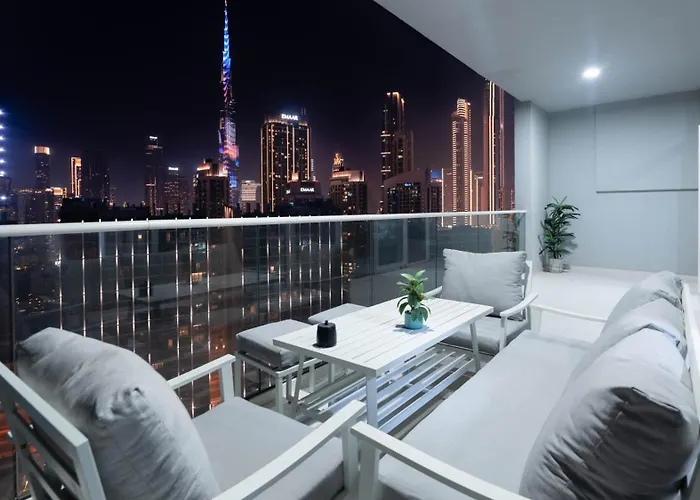 Luxury 2Br Apartment With Burj View Gym & Pool