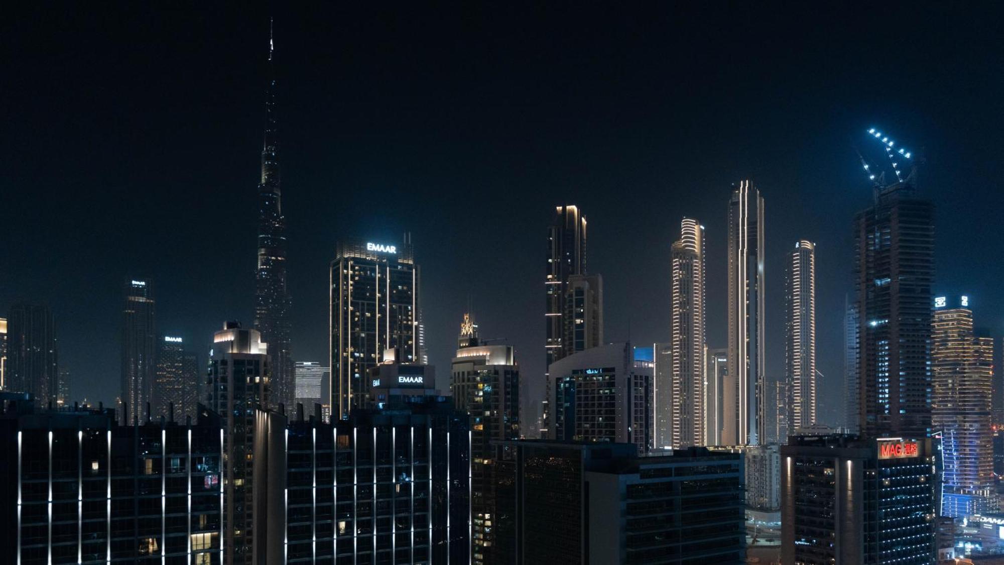 Luxury 2br With Burj View Gym & Pool دبي